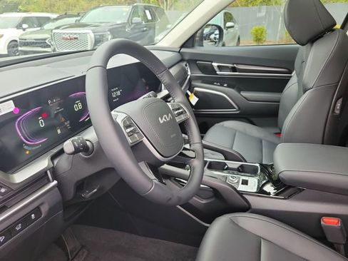 New 2025 Kia Telluride S image 20