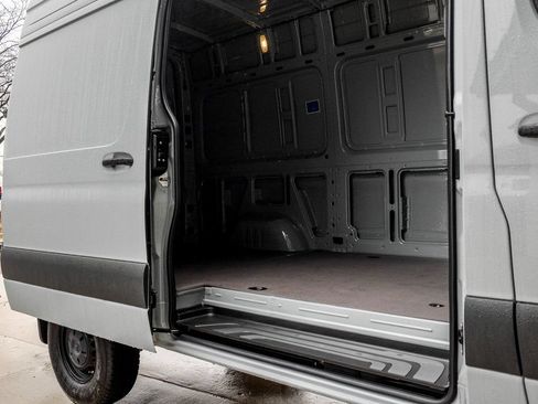 New 2026 Mercedes-Benz Sprinter 2500 image 10
