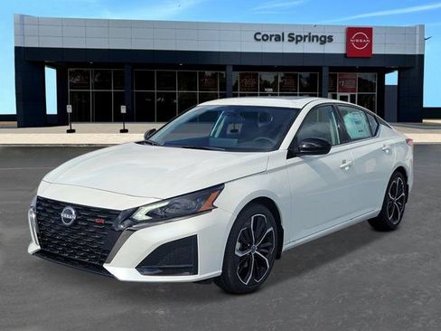 New 2026 Nissan Altima 2.5 SR w/ SR Premium Package FWD image 1