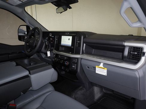 New 2026 Ford F350 XL w/ XL Chrome Package RWD image 36