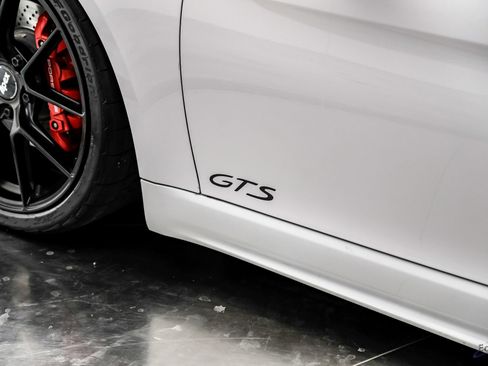Used 2019 Porsche 718 Cayman GTS RWD image 36