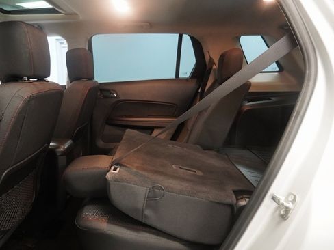 Used 2017 GMC Terrain SLE image 28