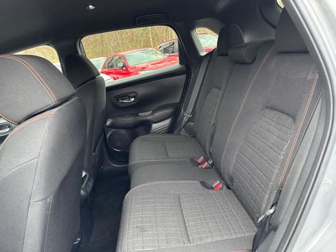 Used 2025 Honda HR-V Sport image 28