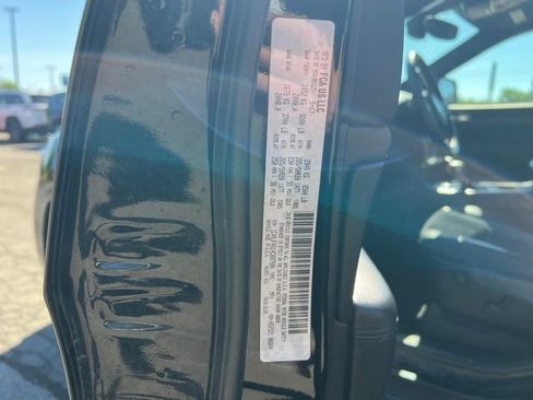 Used 2017 Jeep Grand Cherokee Altitude AWD/4WD image 22