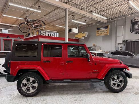 Used 2016 Jeep Wrangler Unlimited Sahara w/ Dual Top Group image 6