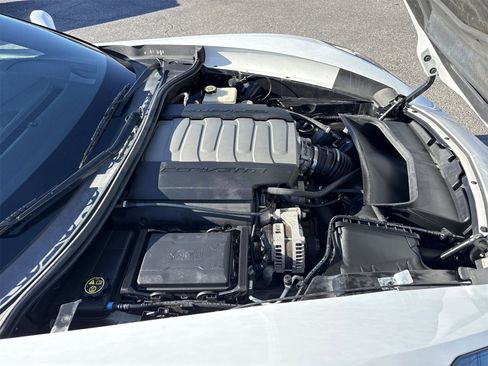 Used 2015 Chevrolet Corvette Stingray w/ 2LT Preferred Equipment Group image 38