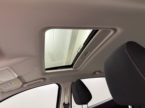 Used 2020 Ford EcoSport SE w/ SE Convenience Package image 18