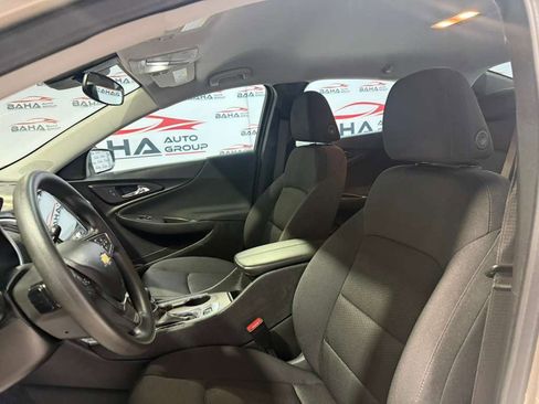 Used 2025 Chevrolet Malibu LT image 28