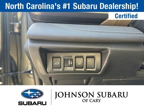 Certified 2025 Subaru Outback Limited image 17