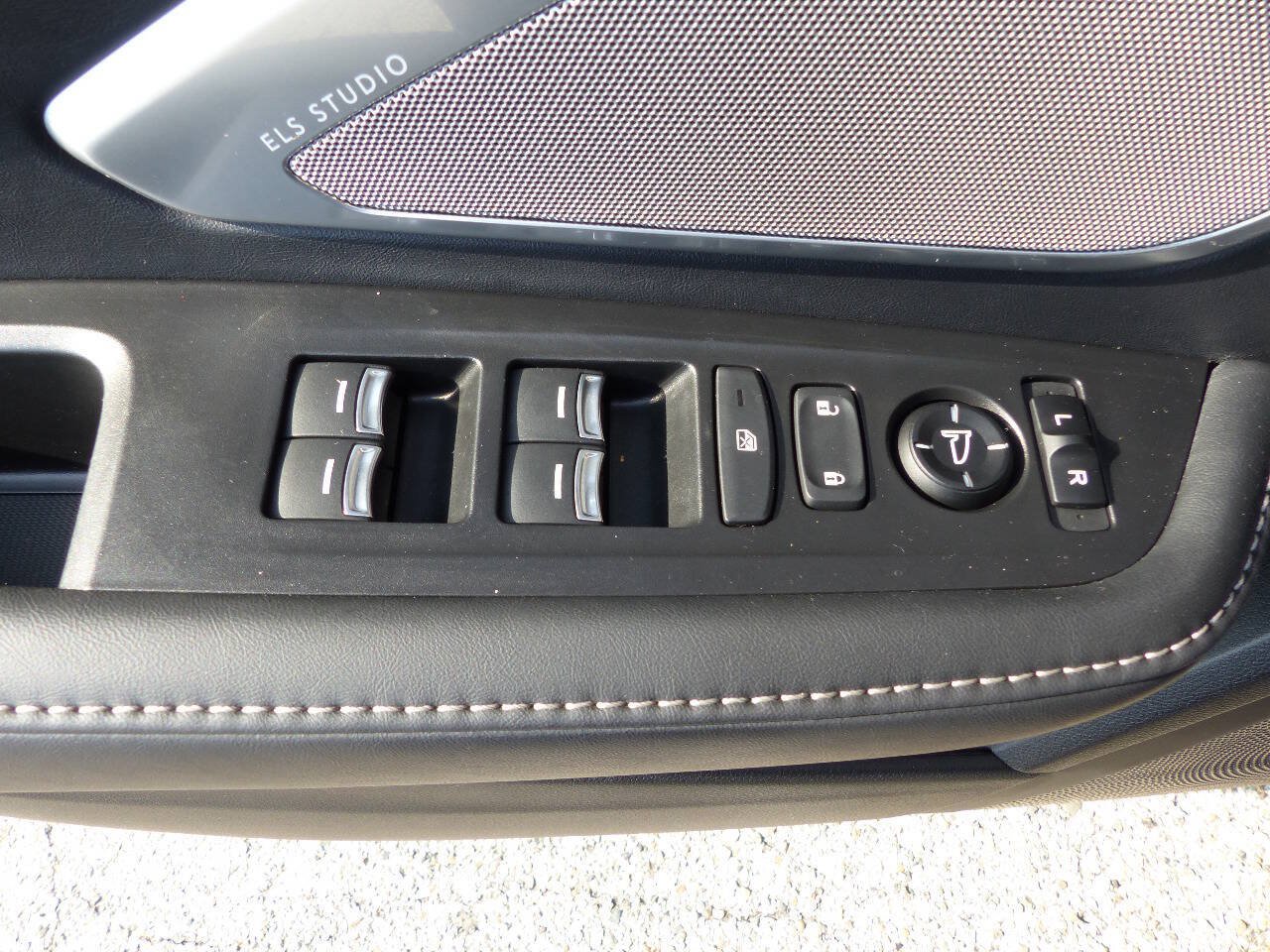 Used 2023 Acura RDX w/ Technology Package AWD/4WD image 21