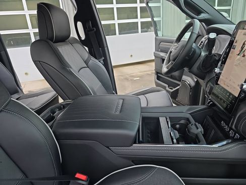 New 2026 RAM 3500 Limited AWD/4WD image 10