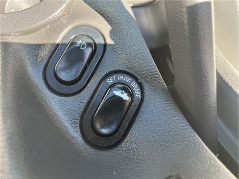 Used 1999 Ford Mustang GT RWD image 33