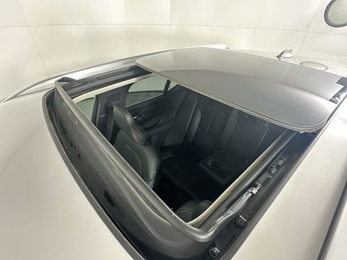 Used 2025 Volvo XC40 B5 Core image 26