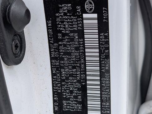 Used 2019 Toyota Camry XLE image 25