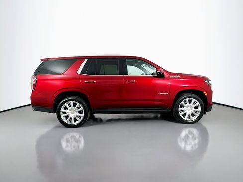 Used 2024 Chevrolet Tahoe High Country AWD/4WD image 8