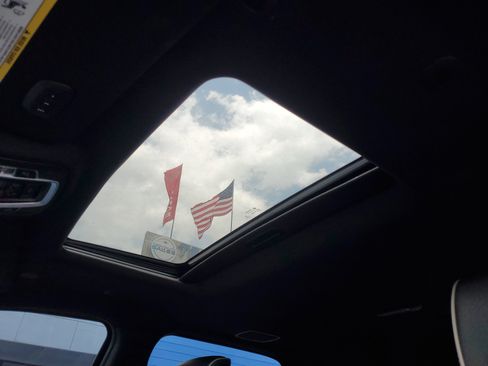 Used 2022 RAM 3500 Limited w/ Max Tow Package image 16