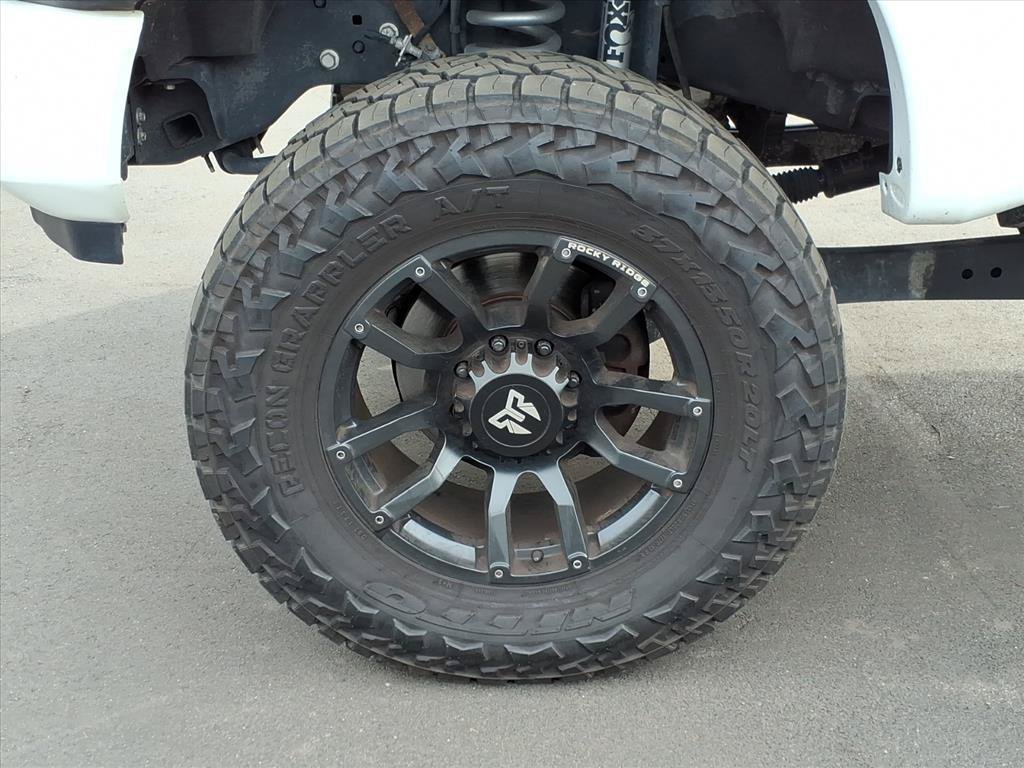 Used 2022 Ford F250 Lariat w/ Black Appearance Package AWD/4WD image 9