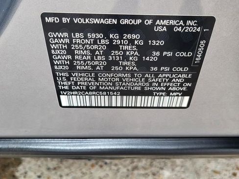 Used 2024 Volkswagen Atlas SE AWD/4WD image 31