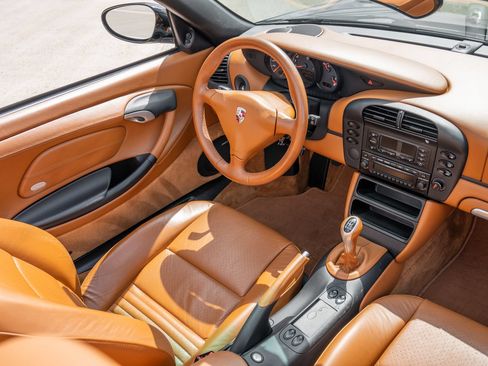 Used 2003 Porsche Boxster RWD image 25