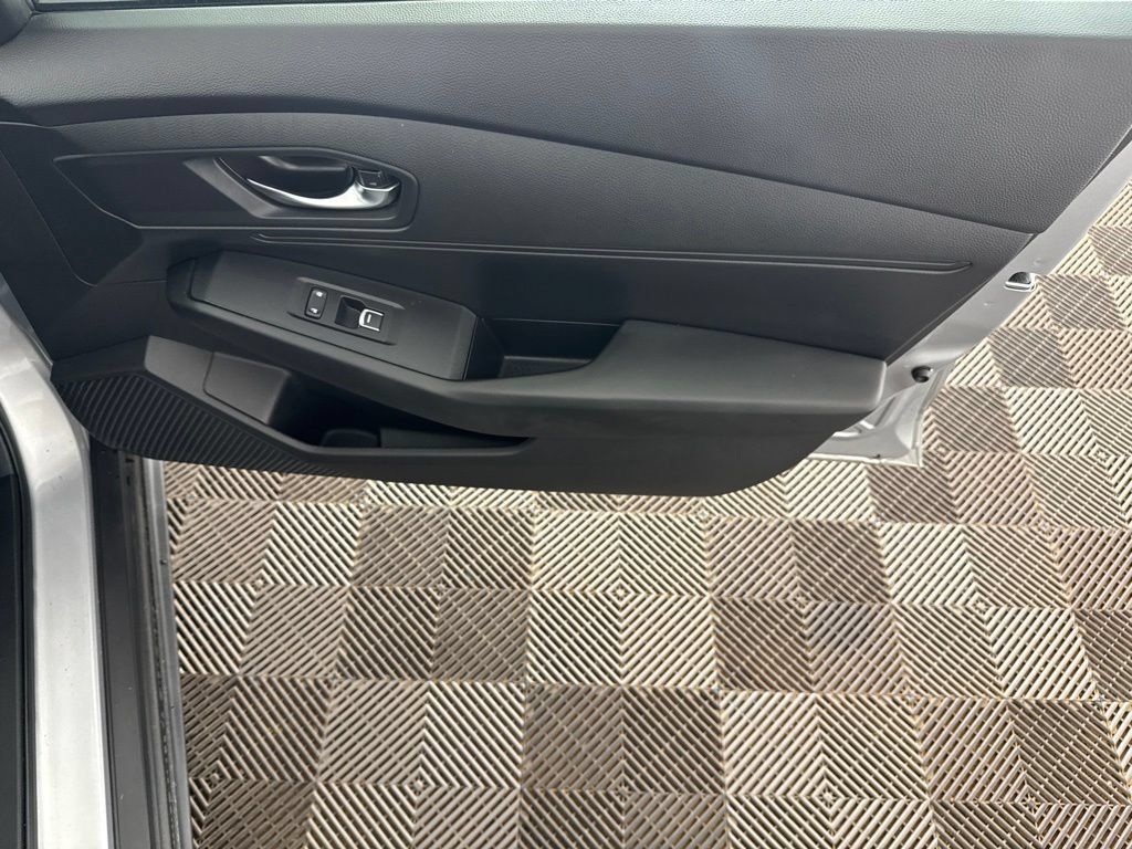 Certified 2025 Honda Accord LX image 21
