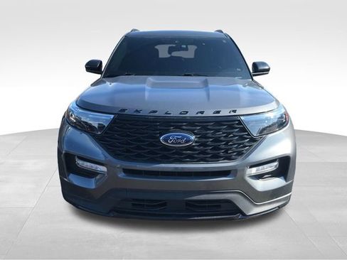Used 2023 Ford Explorer ST-Line w/ Class IV Trailer Tow Package image 9