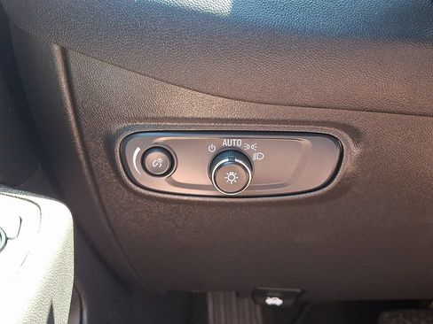Used 2024 Chevrolet Equinox LT AWD/4WD image 22
