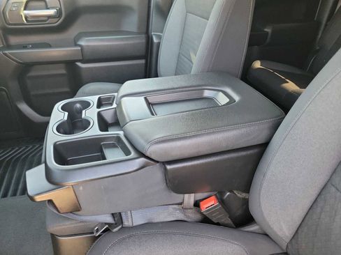 Used 2024 Chevrolet Silverado 1500 Custom image 16