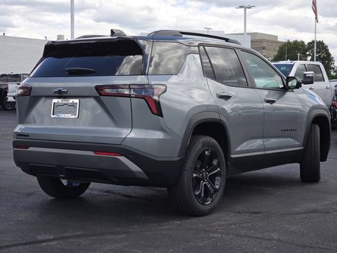 New 2026 Chevrolet Equinox LT w/ Midnight Edition FWD image 21