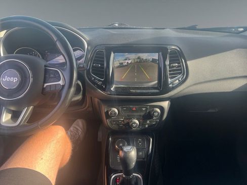 Used 2020 Jeep Compass Limited image 11