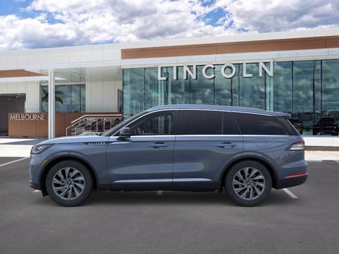 New 2026 Lincoln Aviator 2WD image 3
