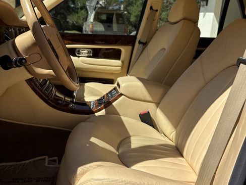 Used 2001 Bentley Arnage Red Label image 17