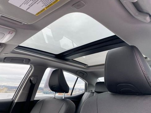 Certified 2025 Toyota Camry XLE image 15