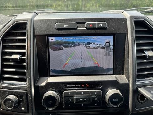 Used 2018 Ford F150 XLT w/ Equipment Group 302A Luxury AWD/4WD image 18