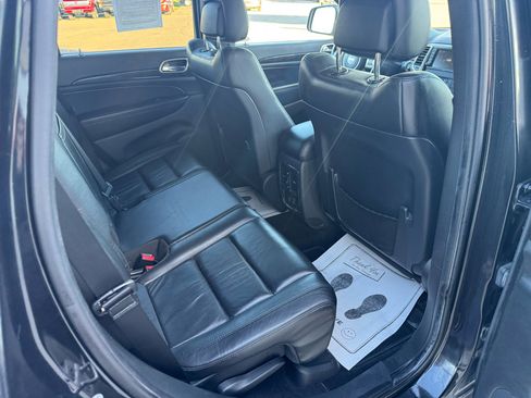 Used 2012 Jeep Grand Cherokee Laredo image 13