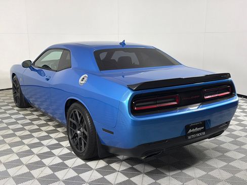 Used 2016 Dodge Challenger R/T Scat Pack w/ Leather Interior Group image 7