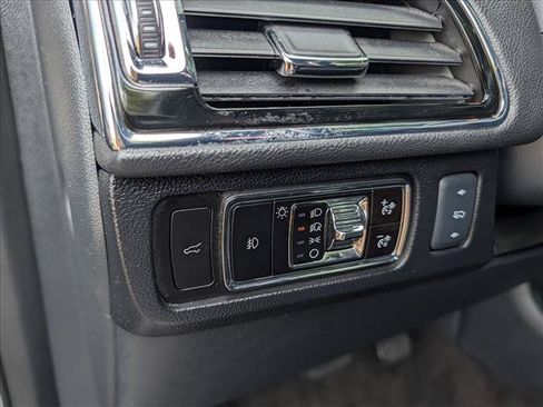 Used 2024 Lincoln Navigator L Reserve AWD/4WD image 37
