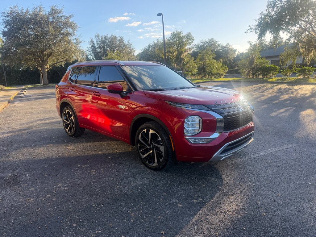 Used 2023 Mitsubishi Outlander SEL AWD/4WD image 6