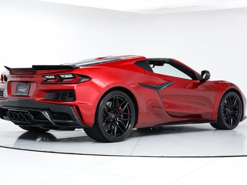 Used 2025 Chevrolet Corvette Z06 w/ Stealth Interior Trim Package image 6