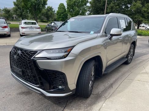 Used 2024 Lexus LX 600 F Sport AWD/4WD image 7