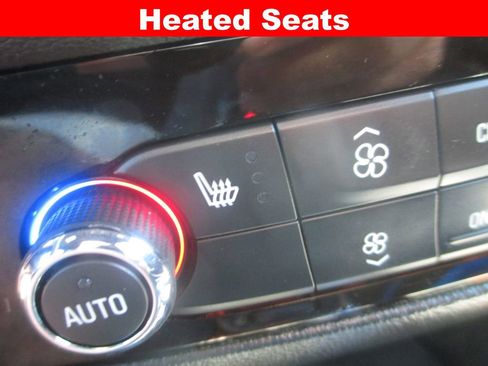 Used 2023 Buick Enclave Essence w/ Experience Buick Package AWD/4WD image 18