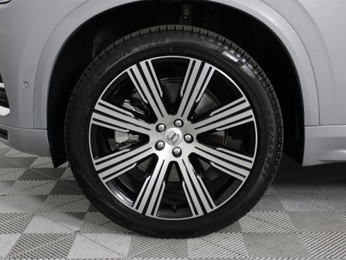 Certified 2024 Volvo XC90 T8 Plus w/ Protection Package Premier image 28