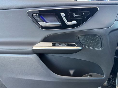 Certified 2025 Mercedes-Benz GLC 300 image 15