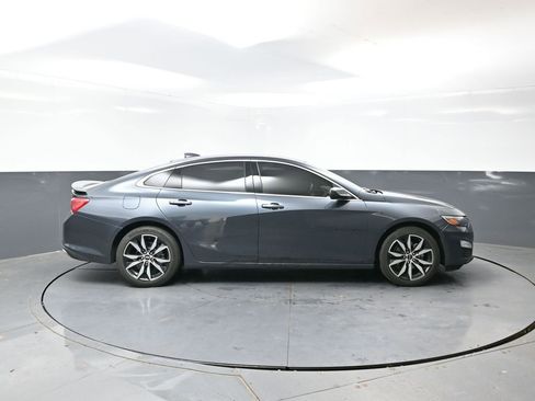 Used 2021 Chevrolet Malibu RS image 3