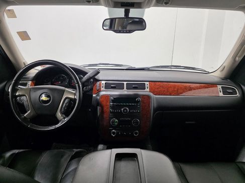 Used 2011 Chevrolet Tahoe LT w/ Luxury Package image 2