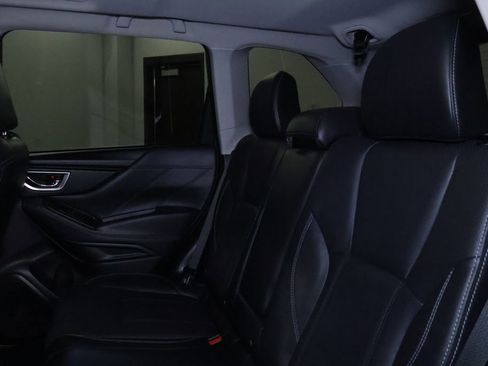 Used 2021 Subaru Forester Limited image 16