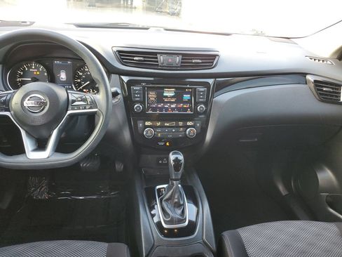 Used 2020 Nissan Rogue Sport SV FWD image 13