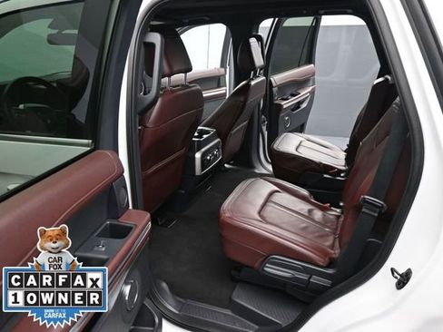 Used 2023 Ford Expedition Limited AWD/4WD image 16