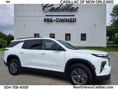 Used 2025 Chevrolet Traverse LT