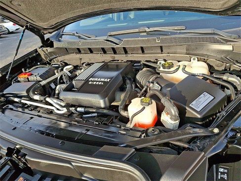 Certified 2021 Chevrolet Suburban RST image 25