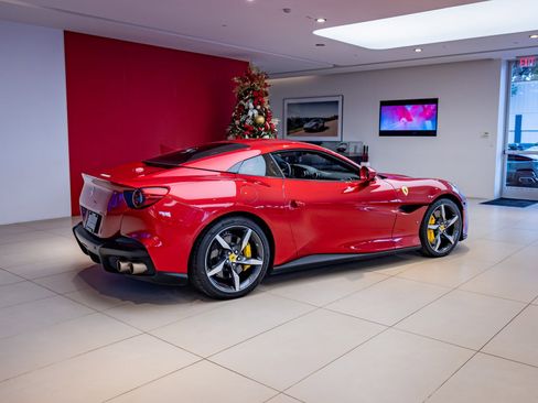 Used 2022 Ferrari Portofino M image 35